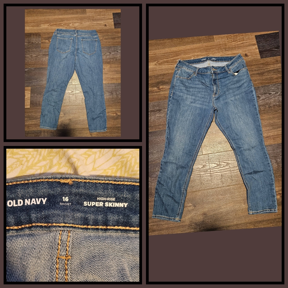 Old Navy High-Rise Skinny Jeans in Blue